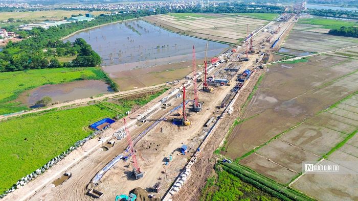 Đoạn đường xây mới dài 7km, rộng 120m có điểm đầu kết nối với tuyến đường trên địa phận tỉnh Bắc Ninh, điểm cuối tại vị trí nút giao cao tốc Hà Nội - Lạng Sơn và cao tốc Hà Nội - Thái Nguyên/Vành đai 3.