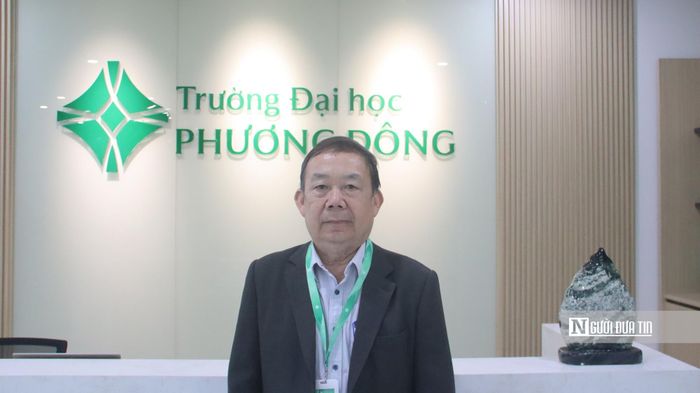 PGS.TS. Vũ Kim Bảng, Trưởng khoa Ngoại ngữ, Trường Đại học Phương Đông (Ảnh: Quốc Tiệp).