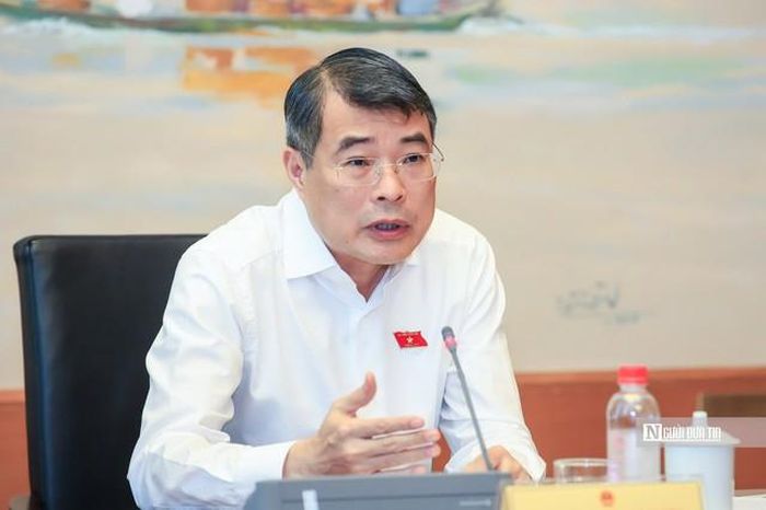 Thủ tướng Lê Minh Hưng nêu rõ, Nhà nước không bao cấp về nhà ở nhưng cũng không để thị trường tự điều tiết hoàn toàn (Ảnh: Hữu Thắng).