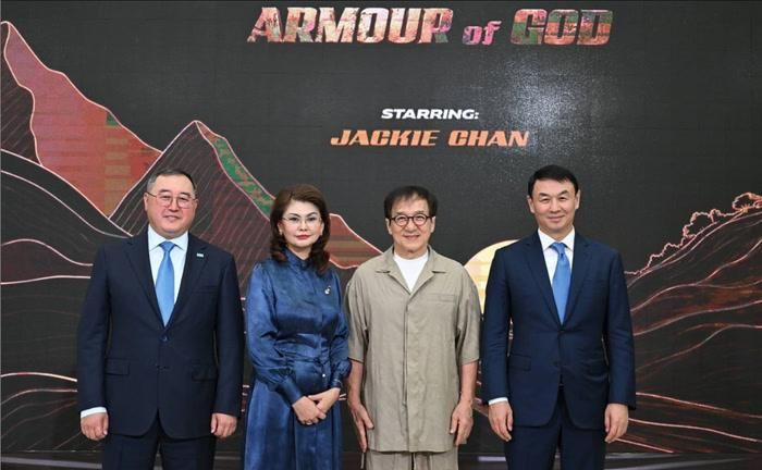 Thành Long cùng ê-kíp Kế Hoạch Phi Ưng 4 thực hiện nhiều cảnh quay tại Kazakhstan, đánh dấu sự hợp tác điện ảnh đáng chú ý giữa các quốc gia.