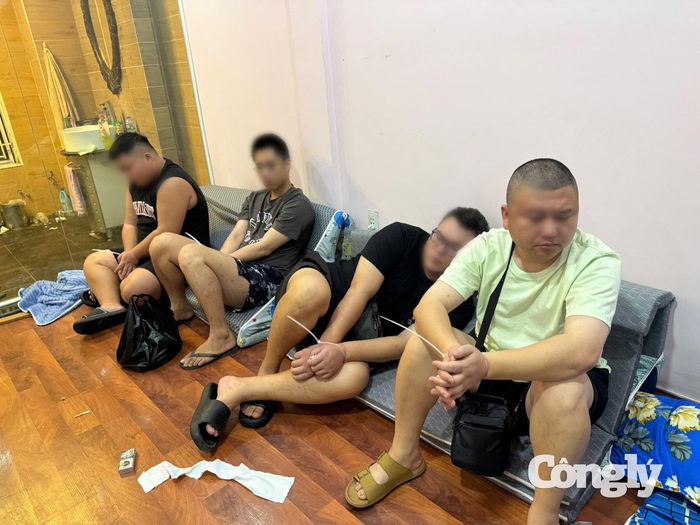 Các đối tượng người nước ngoài bị truy quét, xử lý.