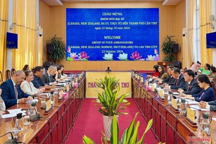 Quang cảnh tại buổi làm việc. 