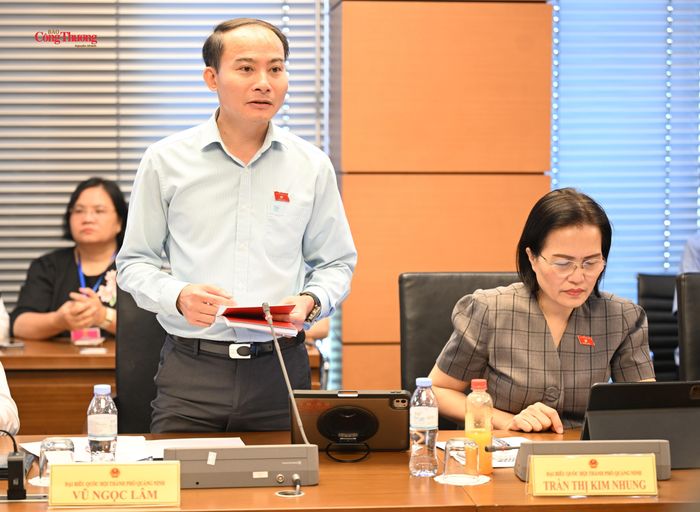 Đại biểu Vũ Ngọc Lâm (Đoàn đại biểu Quốc hội tỉnh Quảng Ninh).