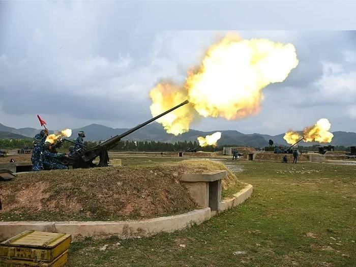 Quân chủng Phòng không - Không quân diễn tập, bắn đạn thật các lực lượng phòng không. Ảnh: phongkhongkhongquan.vn