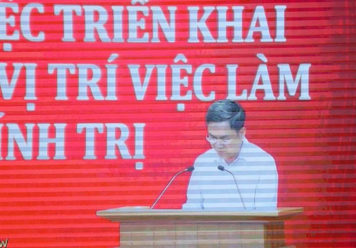 Đại diện Ban Tổ chức Trung ương thông tin những nội dung quan trọng tại các văn bản kết luận, chỉ đạo, định hướng, quan điểm chỉ đạo rà soát, hoàn thiện vị trí việc làm (ảnh chụp màn hình).