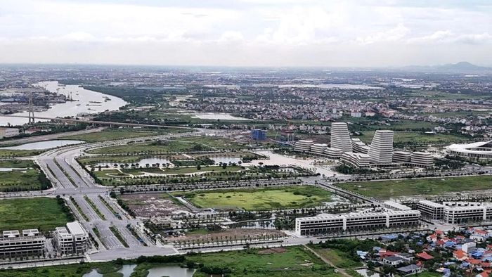 Khu đất đấu giá nằm tại Khu đô thị mới Bắc sông Cấm tiếp giáp 2 tuyến đường lộ giới 45m và 90m. Ảnh: ĐH.