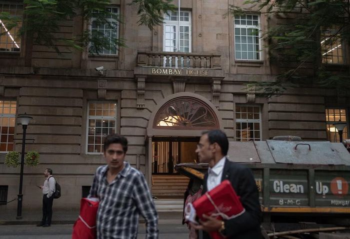 Tòa nhà Bombay House, được xây dựng năm 1924, là trụ sở toàn cầu của Tata Group - Ảnh: New York Times.