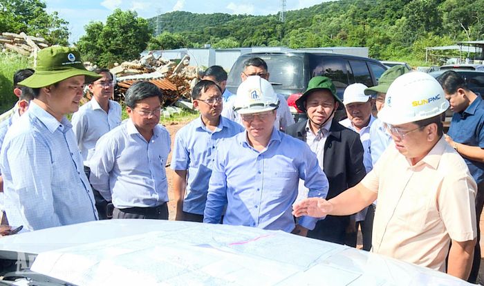 Kiểm tra dự án nhà máy xử lý chất thải rắn sinh hoạt An Thới.