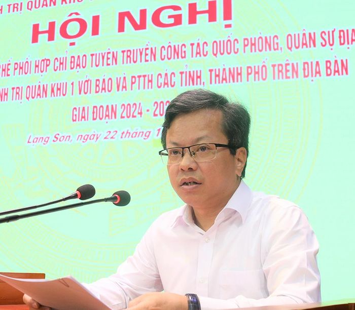 Đồng chí Lê Thanh Hoá, Phó Giám đốc Báo và Phát thanh, Truyền hình Bắc Ninh phát biểu thảo luận.