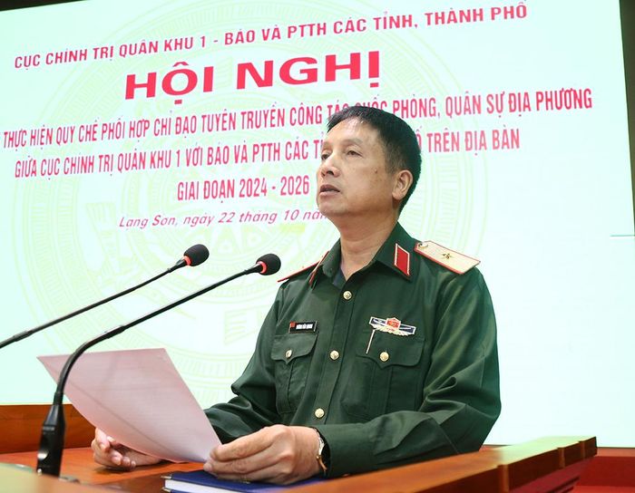Thiếu tướng Dương Văn Quang phát biểu tại hội nghị.