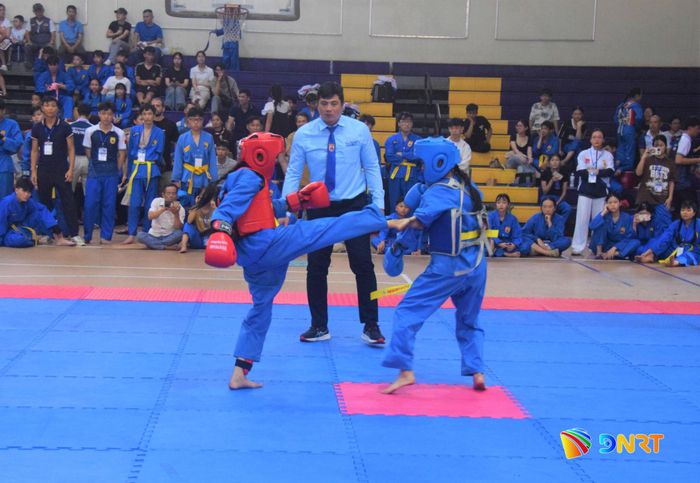 Vận động viên tranh tài tại Giải trẻ và vô địch các câu lạc bộ Vovinam thành phố Đà Nẵng năm 2026. Ảnh: NGUYÊN KHANG