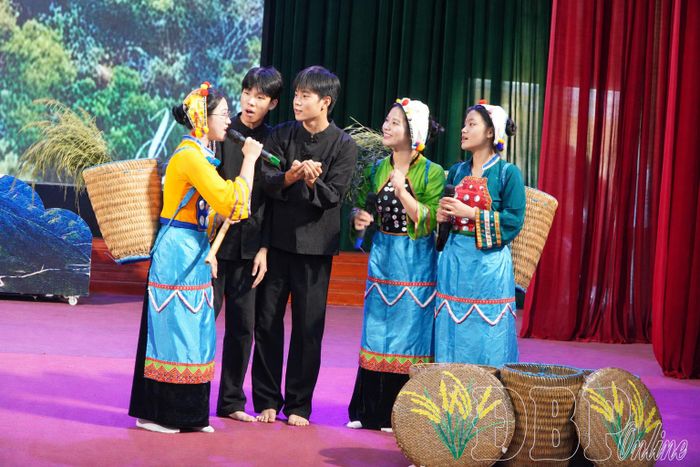 Phần thi của Trường THPT Chuyên Lê Quý Đôn.