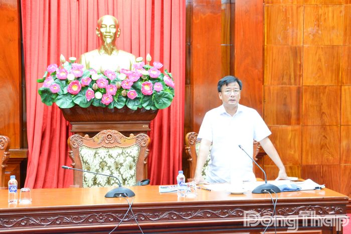 Phó Chủ tịch UBND tỉnh Đồng Tháp Nguyễn Phước Thiện phát biểu tại buổi làm việc.