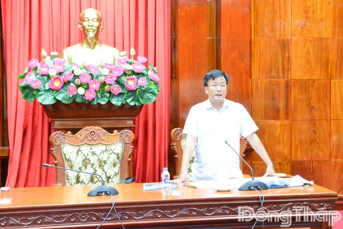 Đồng chí Nguyễn Phước Thiện, Phó Chủ tịch UBND tỉnh Đồng Tháp, phát biểu tại buổi làm việc.