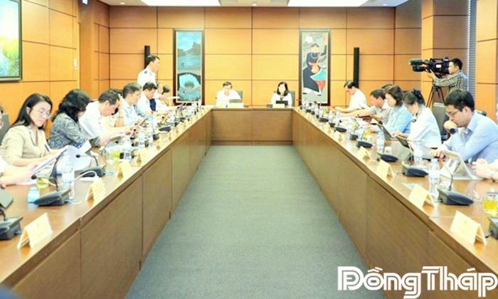 Quang cảnh thảo luận Tổ.