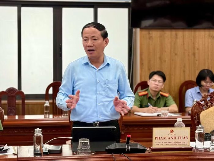  Chủ tịch UBND tỉnh Phạm Anh Tuấn khẳng định quyết tâm của Gia Lai trong việc tập trung nguồn lực, triển khai đồng bộ các nhiệm vụ và bảo đảm các điều kiện tốt nhất phục vụ tổ chức Hội nghị ISOM - APEC 2027. Ảnh: Hoàng Vũ 