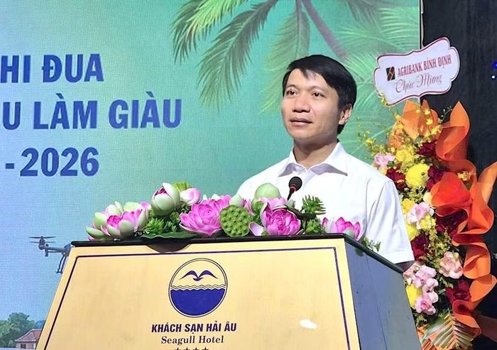 Đồng chí Nguyễn Ngọc Lương - Phó Bí thư Tỉnh ủy, Chủ tịch Ủy ban MTTQ Việt Nam tỉnh phát biểu tại hội nghị. Ảnh: Hồng Thương