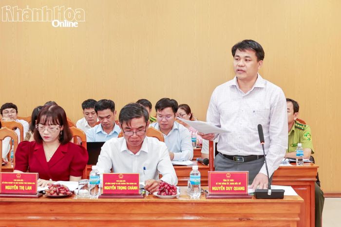 Lãnh đạo Sở Nông nghiệp và Môi trường báo cáo một số kết quả nổi bật của ngành thời gian qua.