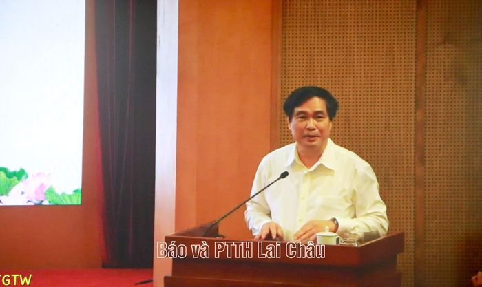 Đồng chí Phan Xuân Thủy - Phó Trưởng Ban Tuyên giáo Trung ương phát biểu kết luận hội nghị. 