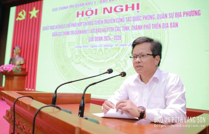 Phó Giám đốc Báo và PTTH Bắc Ninh phát biểu thảo luận tại hội nghị