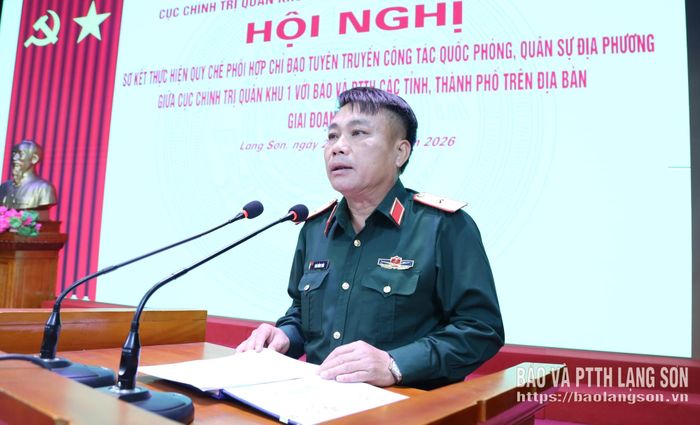 Thiếu tướng Ngô Hồng Thái, Phó Chủ nhiệm Chính trị, Quân khu 1 phát biểu khai mạc hội nghị