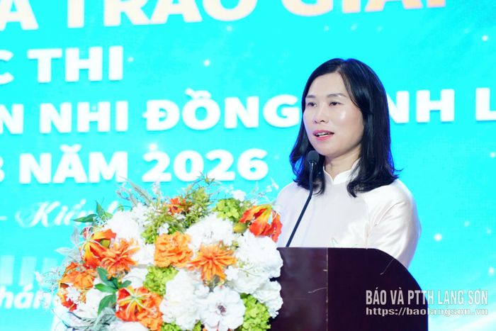 Đồng chí Trần Thanh Nhàn, Phó Chủ tịch UBND tỉnh phát biểu tại chương trình
