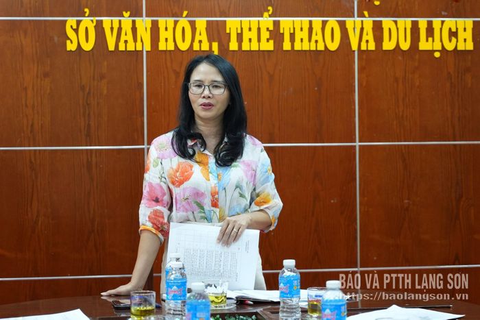 Lãnh đạo Sở Văn hoá, Thể thao và Du lịch phát biểu kết luận cuộc họp