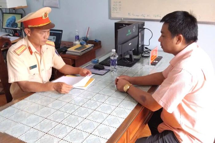 Ghi nhận và lập biên bản xử phạt vi phạm hành chính đối với tài xế vi phạm