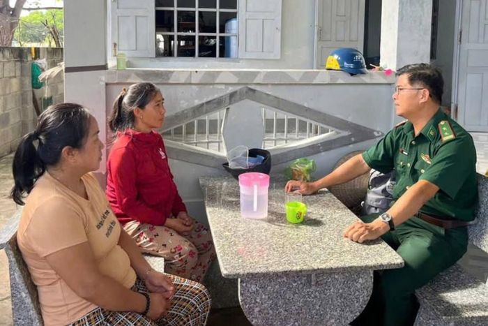 Thăm hỏi gia đình có tàu cá bị chìm