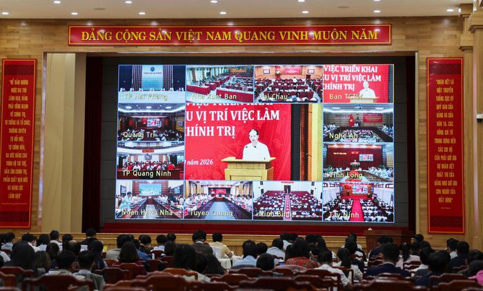 Hội nghị được tổ chức trực tiếp tại Hà Nội và kết nối trực tuyến với hơn 3.000 điểm cầu trên cả nước