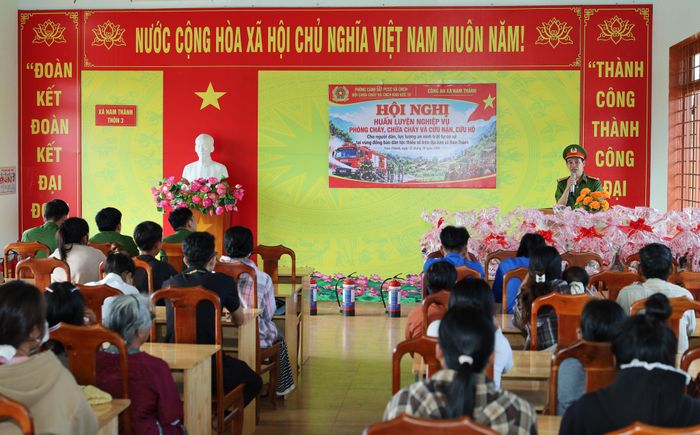 Quang cảnh hội nghị
