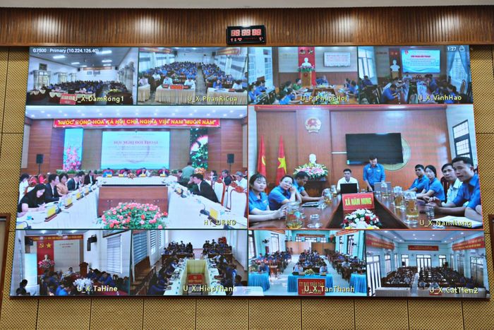 Đoàn viên, thanh niên các địa phương trên địa bàn tỉnh tham dự hội nghị qua hình thức trực tuyến