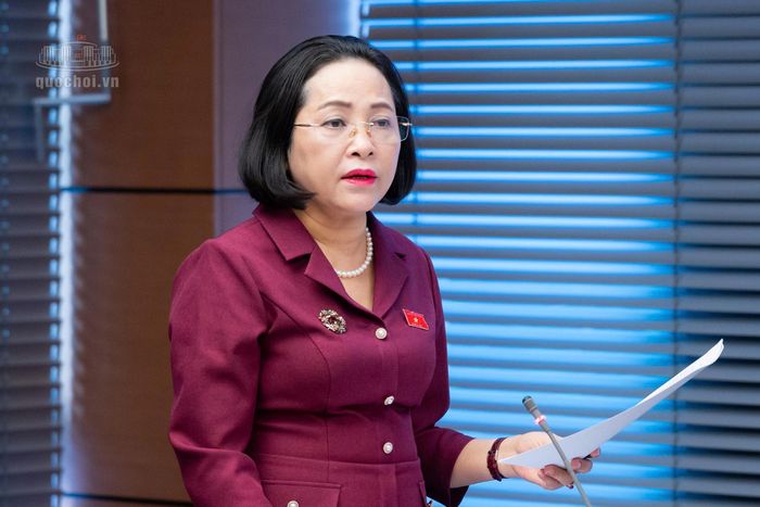 Đại biểu Nguyễn Thị Thanh, Ủy viên Trung ương Đảng, Phó Chủ tịch Quốc hội phát biểu thảo luận.