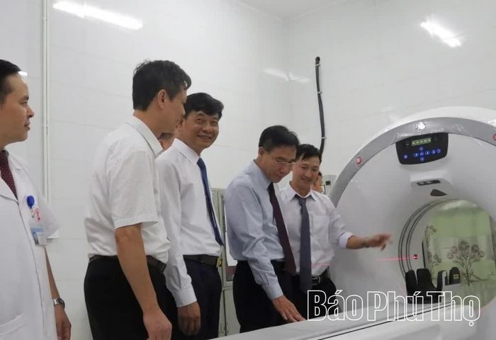 Máy CT-Scanner 32 lát được đưa vào sử dụng tại Trung tâm Y tế khu vực Sông Lô năm 2024.