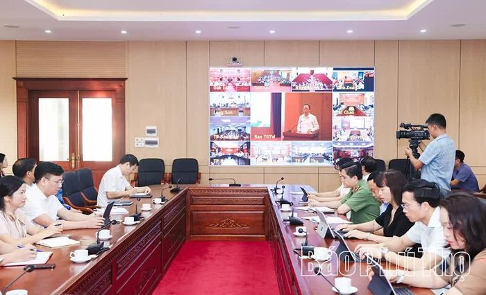 Hội nghị được kết nối trực tuyến tới các điểm cầu trong cả nước.