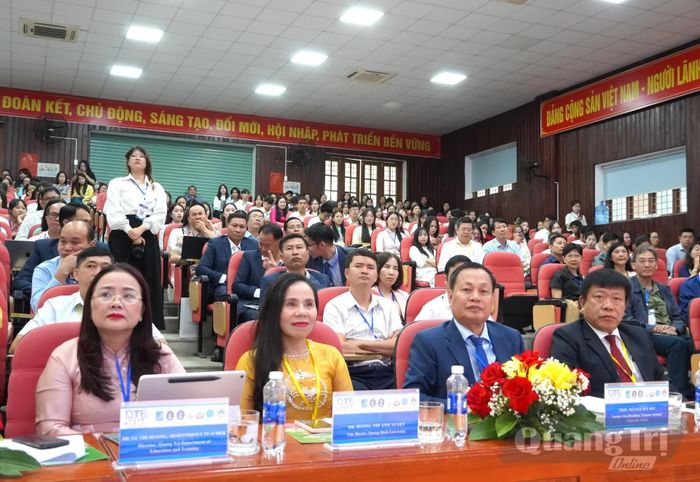  Đại biểu tham dự hội thảo - Ảnh: H.L