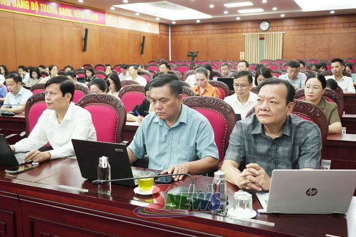 Các đại biểu tham dự tại điểm cầu Sơn La.