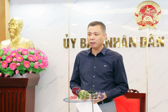 Đồng chí Nguyễn Thành Công, Phó Chủ tịch UBND tỉnh phát biểu tại cuộc họp.