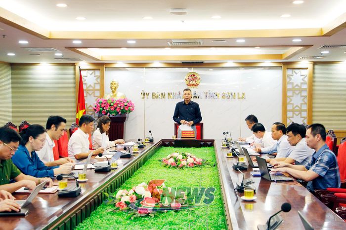 Họp tháo gỡ khó khăn, vướng mắc đối với các dự án thuộc lĩnh vực nông nghiệp và môi trường, công thương.
