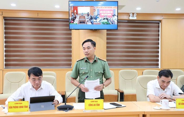 Lãnh đạo Công an tỉnh phát biểu tại cuộc họp.