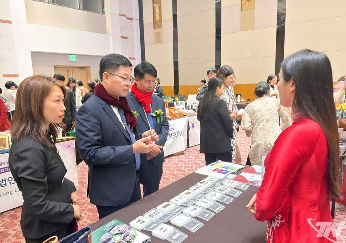 Các doanh nghiệp hội viên đã giới thiệu hoạt động sản xuất, kinh doanh, trưng bày sản phẩm và tìm hiểu cơ hội kết nối,