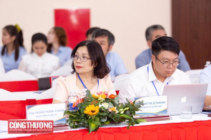 Đại biểu tham dự Hội nghị
