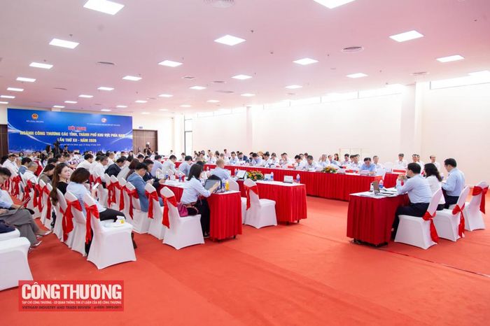Các địa phương khu vực phía Nam chú trọng phát triển hạ tầng thương mại, logistics và hệ thống phân phối, tăng cường kết nối cung cầu, thúc đẩy lưu thông hàng hóa và mở rộng thị trường tiêu thụ.