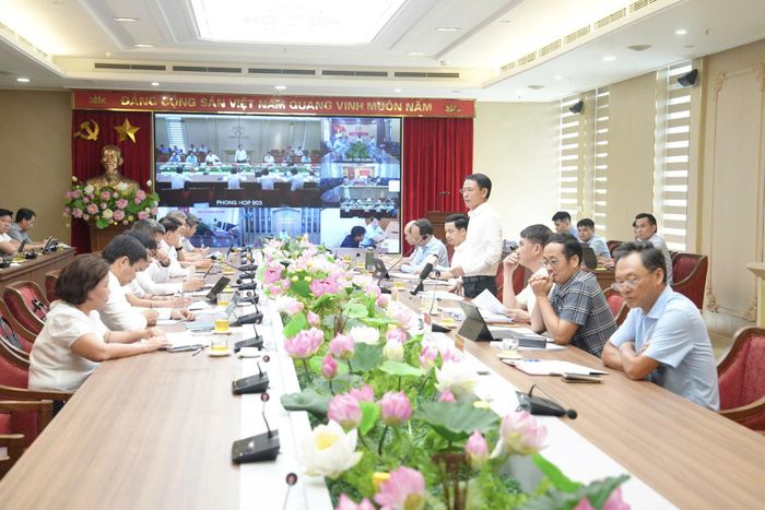 Quang cảnh buổi làm việc. Ảnh: Phạm Hùng.