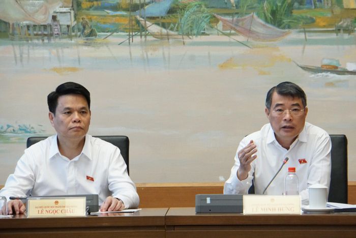 Thủ tướng Lê Minh Hưng phát biểu tại thảo luận tổ. Ảnh: Văn Duẩn.