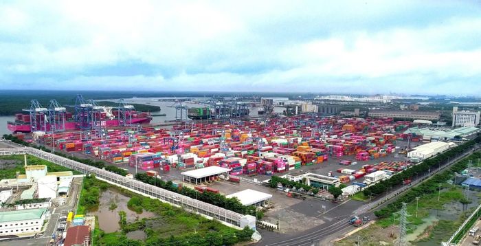 Khu thương mại tự do phải có quy mô tối thiểu 1.000ha và có vị trí địa lý thuận lợi cho phát triển thương mại quốc tế, logistics, sản xuất và dịch vụ.