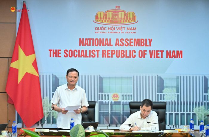 Phó Chủ tịch Thường trực UBND tỉnh Tuyên Quang Nguyễn Mạnh Tuấn phát biểu