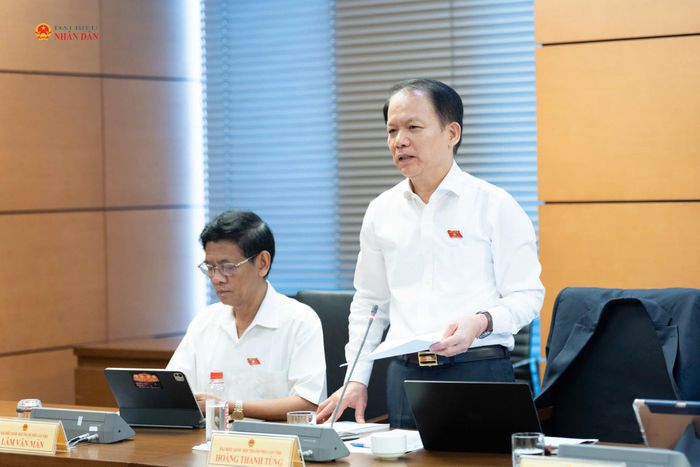 Bộ trưởng Bộ Tư pháp Hoàng Thanh Tùng phát biểu. Ảnh: Quang Khánh