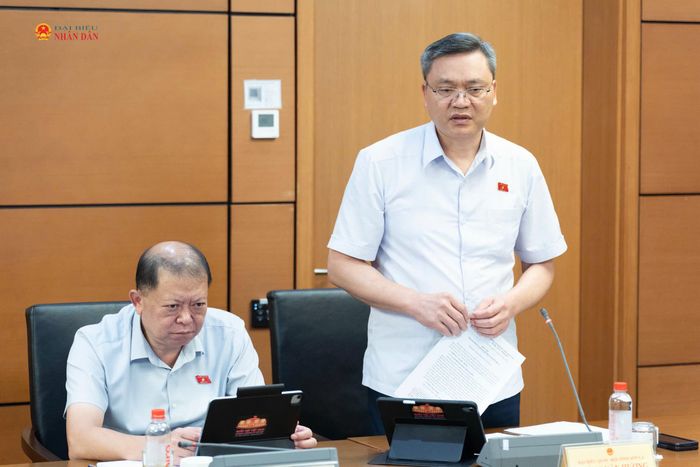 ĐBQH Quàng Văn Hương (Sơn La) phát biểu Ảnh: Quang Khánh