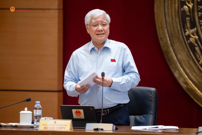 Phó Chủ tịch Thường trực Quốc hội Đỗ Văn Chiến phát biểu. Ảnh: Phạm Thắng
